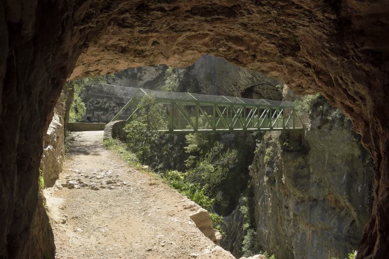 Puente de Los Rebecos desde el túnel anterior - Ruta del Cares