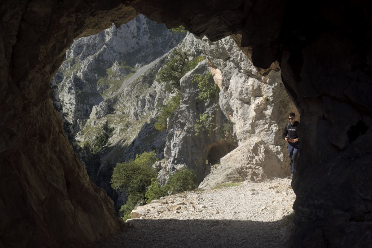 Zona de túneles camino de la majada Culiembro - Ruta del Cares